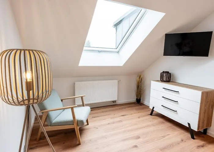 Dachidylle, Stylish With Feel-good Factor * Rust